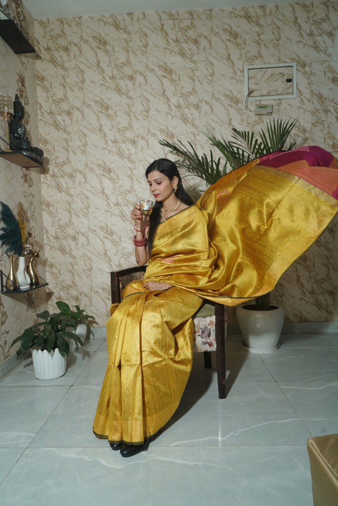 Royal Golden Handwoven Pure Silk Saree with Contrast Magenta Pallu